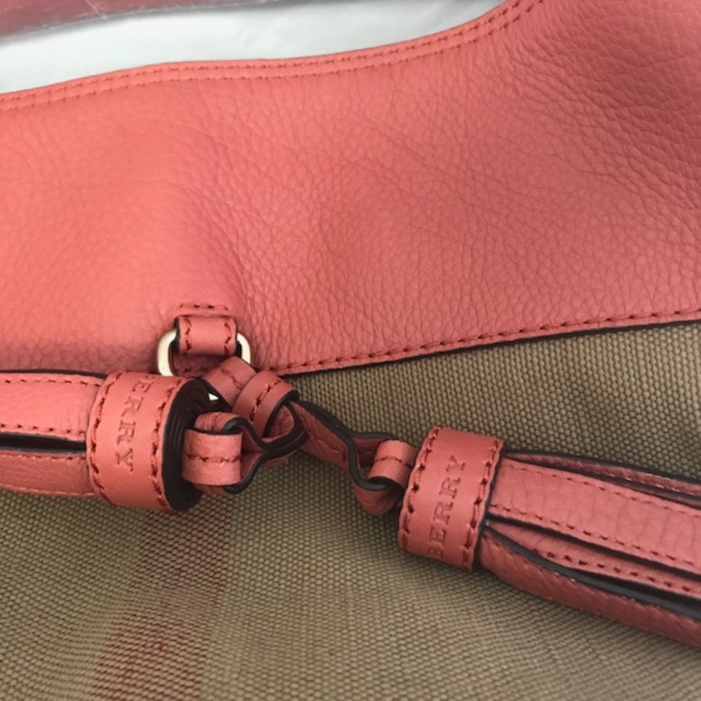 Burberry Grainy Canvas Ashby Tassel Cinnamon Red - Picture 5 of 8